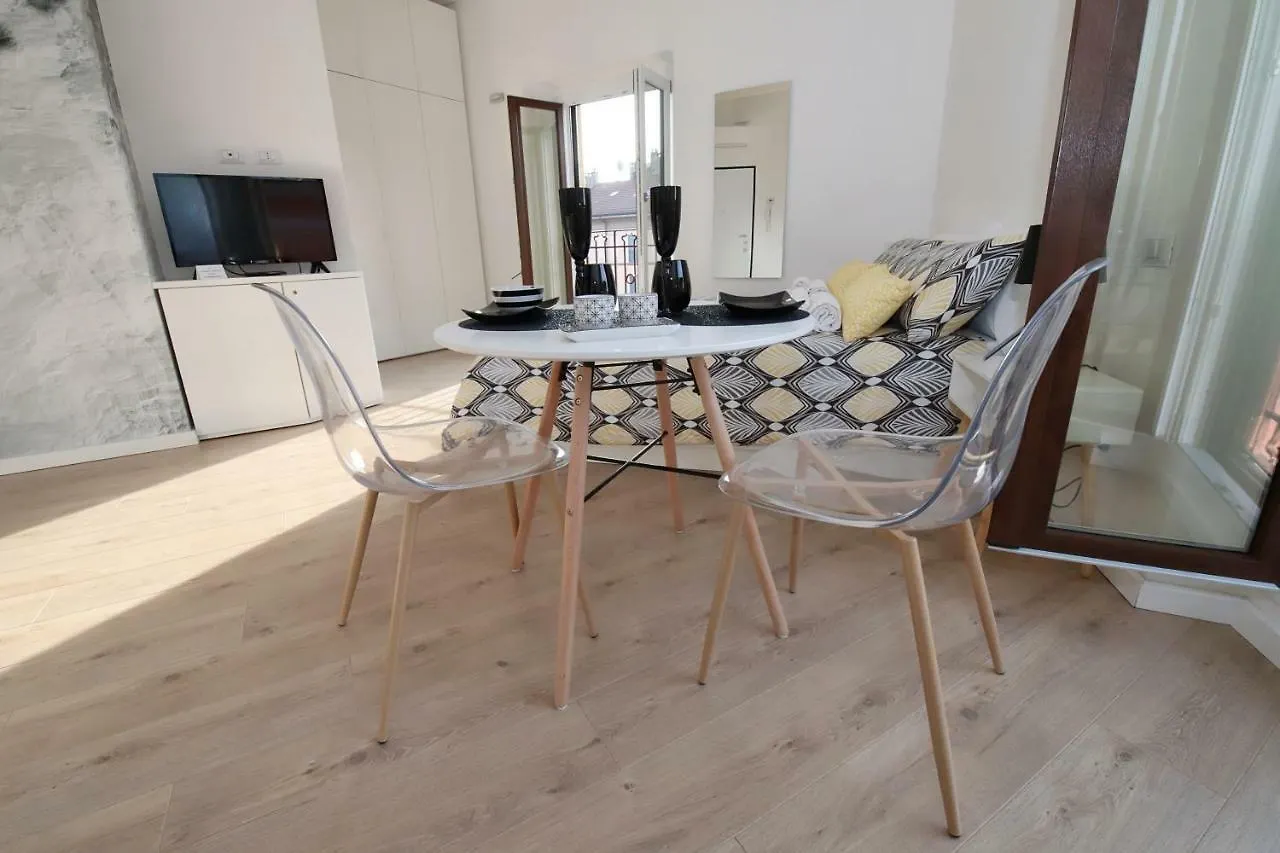 P&D Apartments Navigli Via Casale Milán